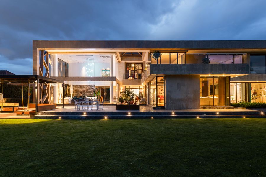 Willow Creek Estate